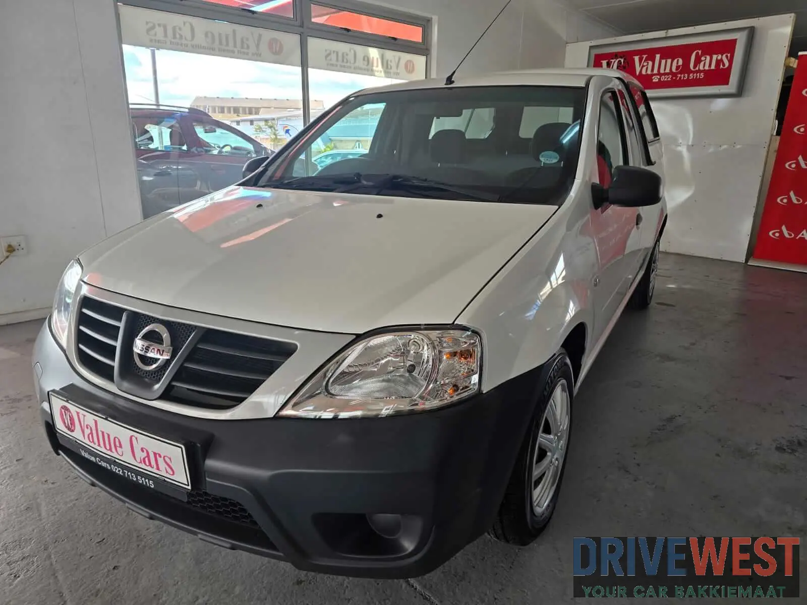 2020 Nissan Np200 1.6i + Canopy