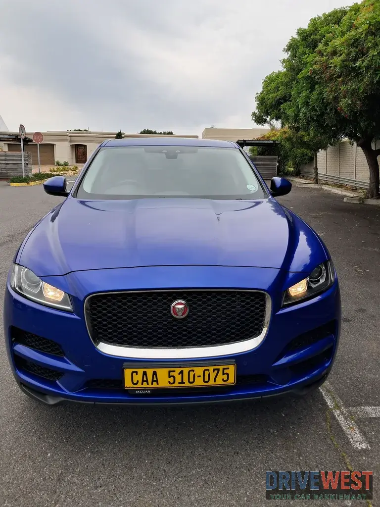 Jaguar F-Pace 25T Pure