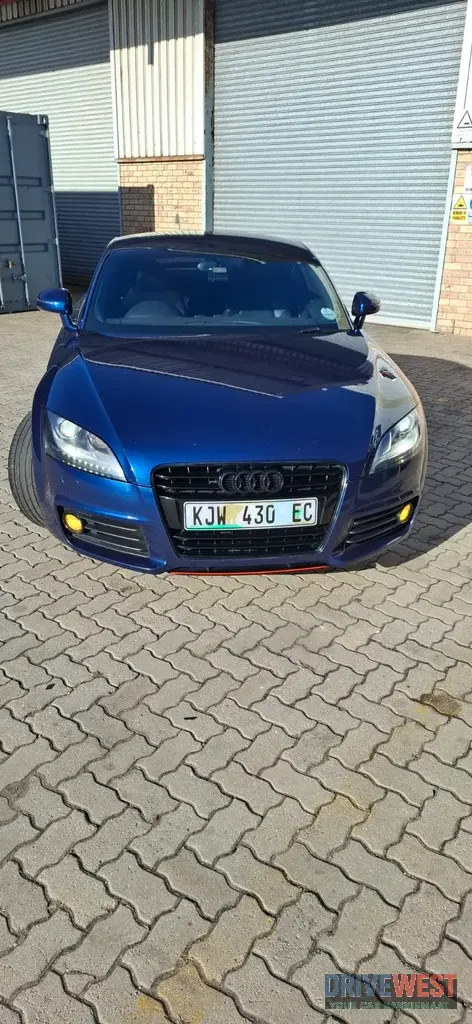 Audi  TT  2.0  T  FSI  S -Tronic Coupe